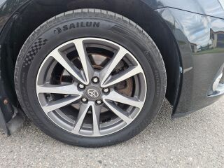 Toyota Avensis Linea Sol 2.2 110kW