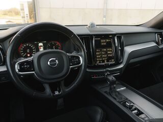 Volvo XC60 R-Design D5 AWD 2.0 173kW