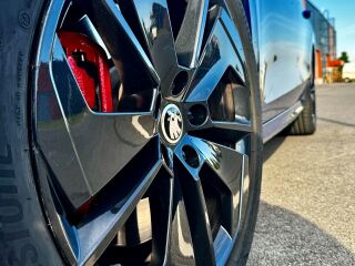 Skoda Octavia vRS 2.0 TSI 195кВ