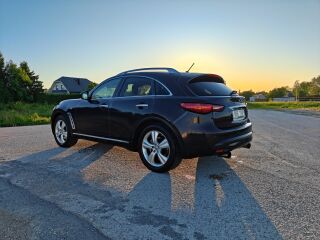 Infiniti FX30 3.0 175kW