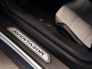 Lamborghini Aventador 50th Anniversary 6.5 V12 515kW