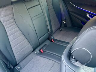 Mercedes-Benz E 220 2.0 143kW