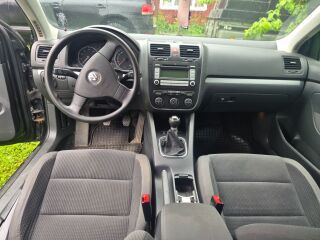 Volkswagen Golf 1.6 75kW