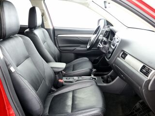 Mitsubishi Outlander Luxury ATM 2.0 110kW
