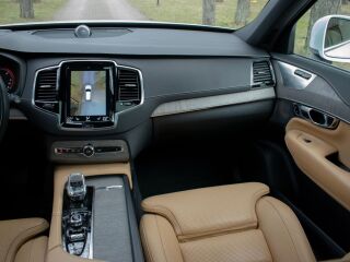 Volvo XC90 Inscription Intelli PRO Xenium Wntr Fullopt 2.0 B5 AWD KERS MHEV Kerghübriid 183kW