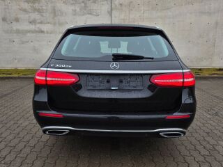 Mercedes-Benz E 300 2.0 225kW