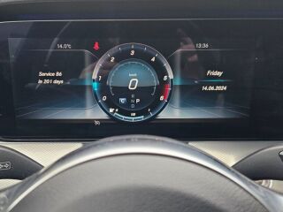 Mercedes-Benz E 220 AMG 2.0 143kW
