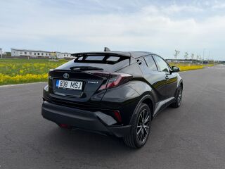Toyota C-HR Luxury Plus 1.8 72kW