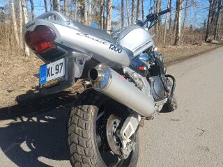 Suzuki Bandit 1200 GSF1200 72kW