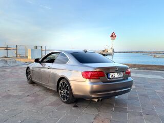 BMW 325 3.0 160kW