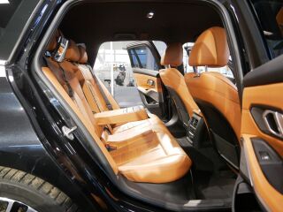 BMW 330 Luxury Line 3.0 195kW