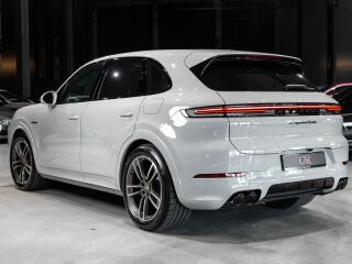 Porsche Cayenne Turbo e-hybrid 4.0 544kW