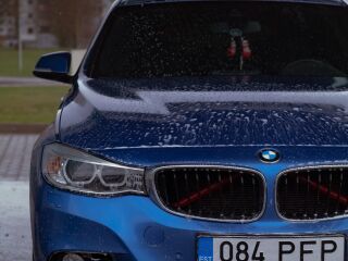 BMW 330 3.0 190kW