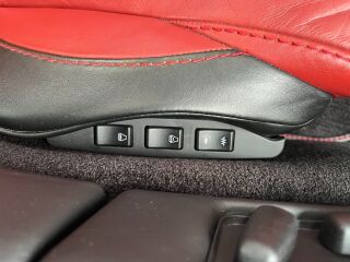 Aston Martin V8 Vantage 4.3 V8 283kW