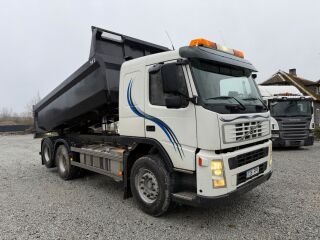 Volvo FM 340 6x2 box vibra
