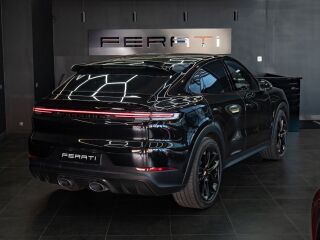 Porsche Cayenne Turbo E-Hybrid GT 4.0 V8 441kW
