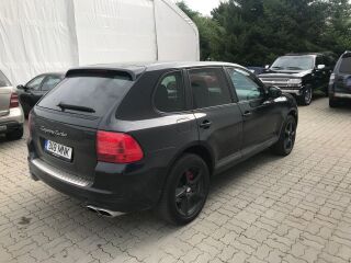 Porsche Cayenne Turbo V8 Turbo 331kW