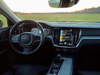 Volvo V60 Cross Country AWD Inscription B4 KERS 2.0 145kW