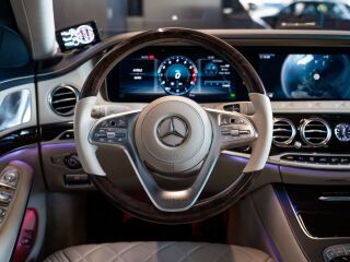 Mercedes-Benz Mercedes-Maybach S650 Two-Tone 6.0 V12 463kW