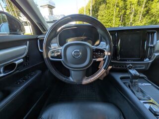 Volvo S90 D5 AWD MOMENTUM 2.0 173kW