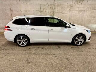 Peugeot 308 Allure + FL 1.6 88kW
