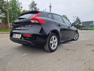 Volvo V40 1.6 84кВ
