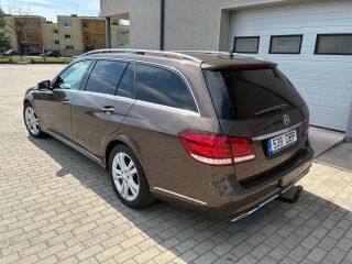 Mercedes-Benz E 200 2.1 100kW