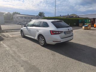 Skoda Superb Estate 1.4 110кВ