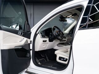 BMW X7 xDrive40d M-Sportpakett 3.0 250kW
