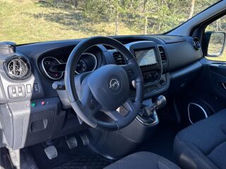 Opel Vivaro Combi L2H1 2,9T 1.6 BiTurbo CDTI 107kW