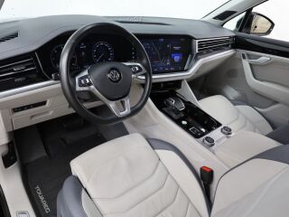 Volkswagen Touareg 4Motion 3.0 210кВ