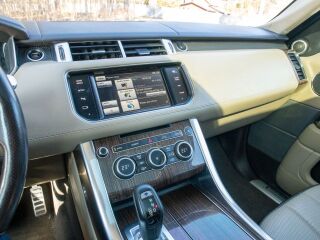 Land Rover Range Rover Sport Autobiography 4.4 V8 twin-turbo 24V 250kW