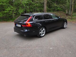 Volvo V90 AWD MY2018 2.0 R4 140kW