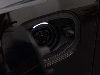 Volvo XC90 T8 AWD Ultra Dark 335кВ
