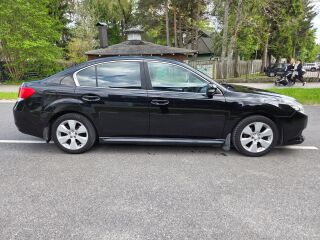 Subaru Legacy 2.5 123kW