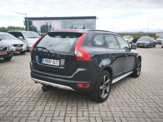 Volvo XC60 FACELIFT R-design 2.0 R5 120kW