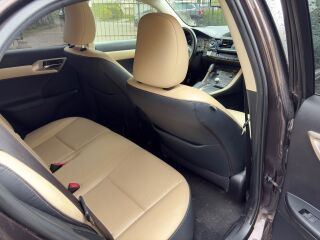 Lexus CT 200h 1.8 73kW