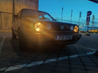 Volkswagen Golf 1.6 51kW