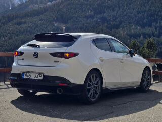 Mazda 3 Luxury 2.0 e-Skyactiv X 137kW