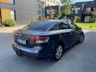 Toyota Avensis Linea Sol 1.8 108kW