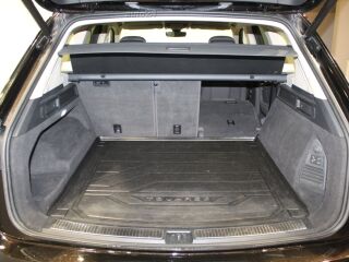 Volkswagen Touareg Elegance TDI V6 4Motion 3.0 170кВ