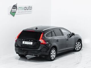 Volvo V60 Facelift Momentum 2.0 133kW