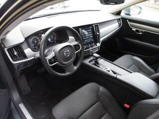 Volvo V90 Momentum 2.0 T4 140kW