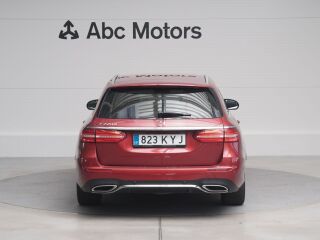 Mercedes-Benz E 220 2.0 143kW