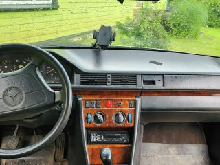 Mercedes-Benz 300 3.0 81кВ