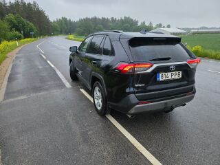 Toyota RAV4 Luxery 2.0 129kW