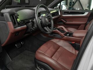 Porsche Cayenne Turbo e-hybrid 4.0 544kW