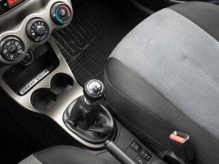Toyota Urban Cruiser 1.3 74кВ