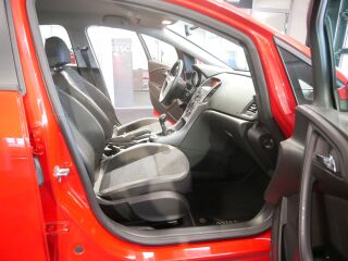 Opel Astra NOTCHBACK 1.6 85kW