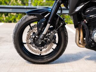 Kawasaki Z 900 R4 92kW